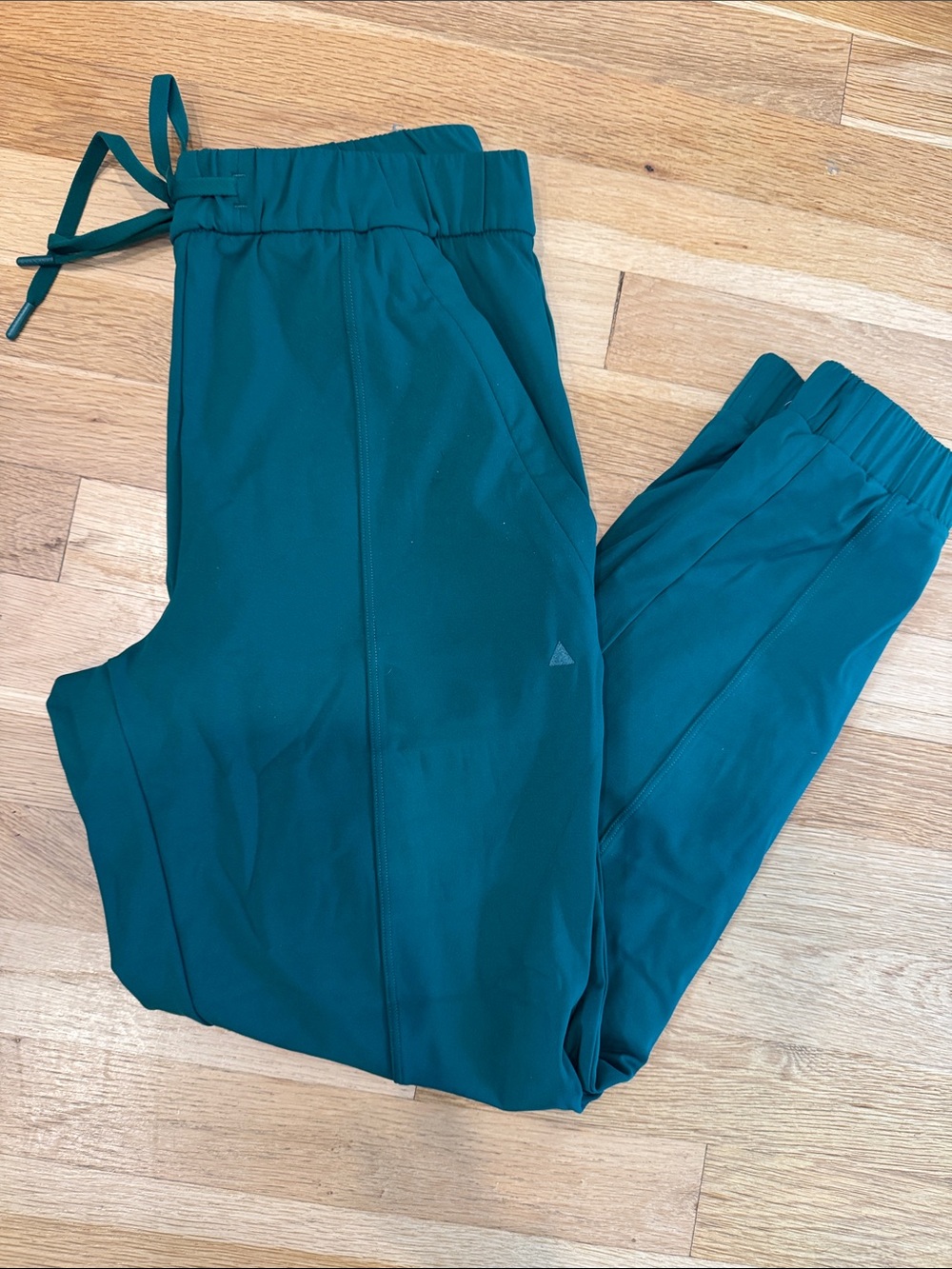 Women’s green Drawstring Jogger Pants